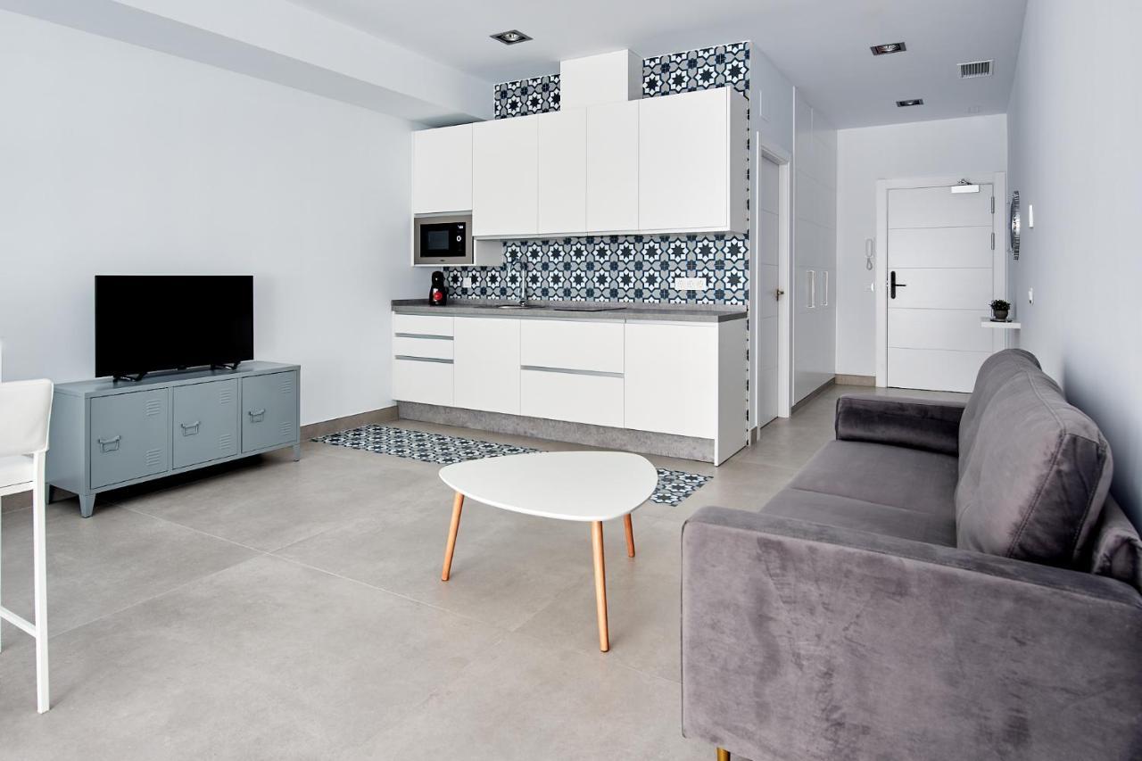 9 Nidos Centrica Suites - Nuevo Пласенсія Екстер'єр фото
